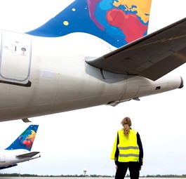 Flieger von Small Planet: Die Airline gab in Deutschland alle Jets  zurück.