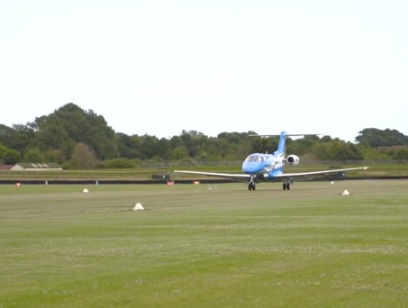 Der PC-24 kann auch Gras