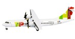 Modell einer ATR von Tap: Die Fluglinie schafft sich eine weitere Maschine an.