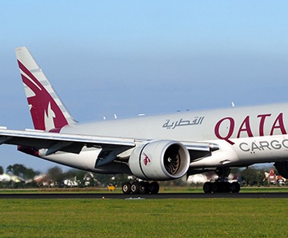B777-Frachter von Qatar Airways: Politische Krise stärkt die Cargo-Division.