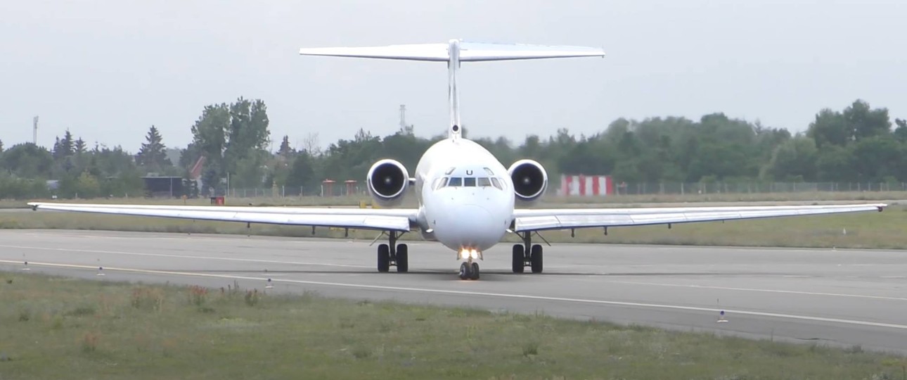 Die heutige TN-AJW: Hier noch zu als LZ-LDU bei Bulgarian Air Charter.