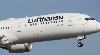 lufthansa boeing 787 9 berlin