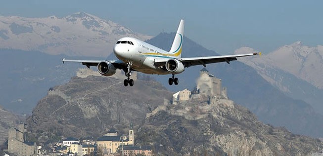 Airbus A318 landet in Sion: Droht dem Flughafen das Aus?