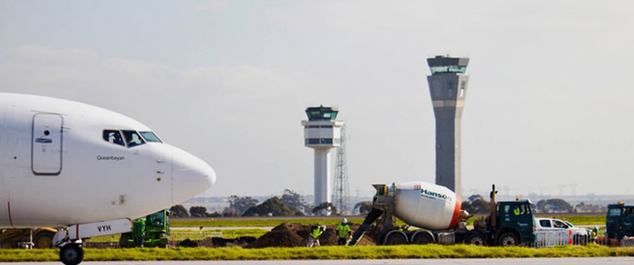 Kontrolltürme am Melbourne Airport: Die Piloten meinten, die Anweisungen kämen von dort.