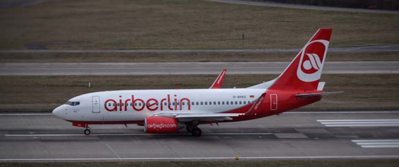 Boeing 737 der Air-Berlin-Tochter Niki: Flieger bleiben heute en masse am Boden.