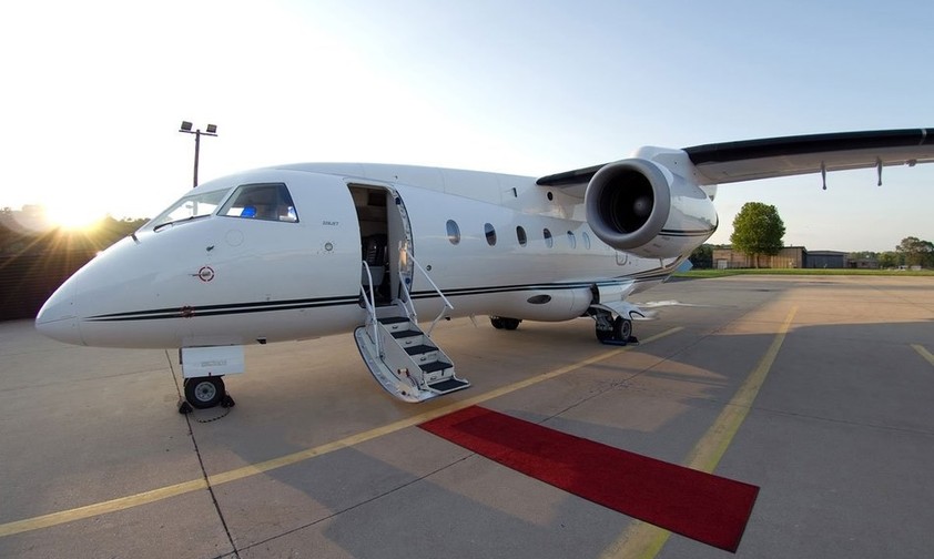Private Dornier 328 Jet: Hard Rock Air kann bis 30 Gäste darin befördern.
