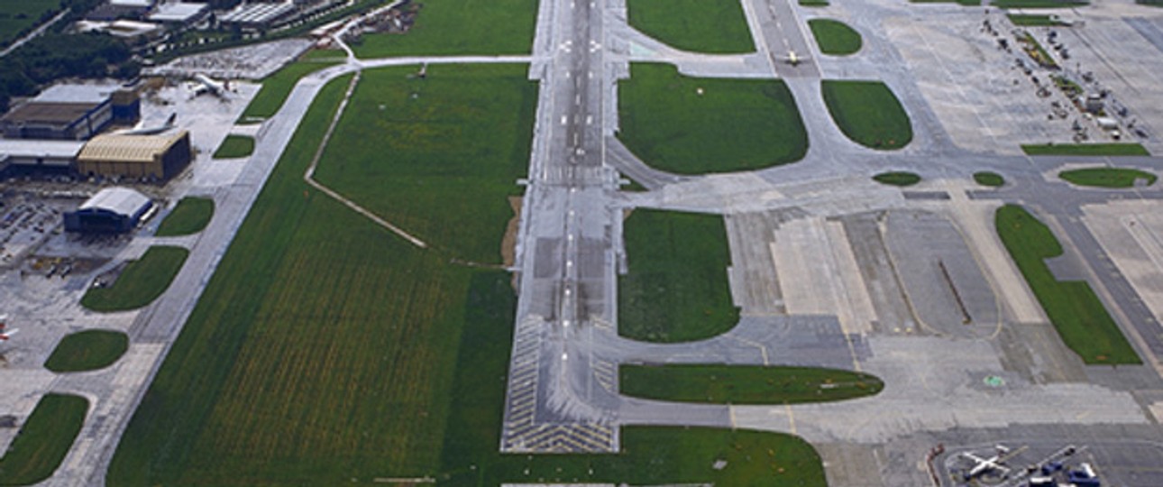 Gatwick: Flybe hat Landerechte zu verkaufen