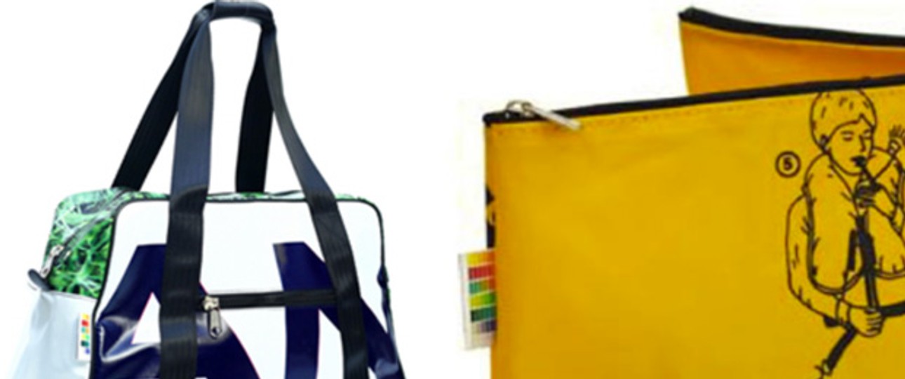 Tasche und Kulturbeutel von Air France.
