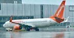 Boeing 737 von Sunwing Airlines im Schneetreiben: Gehört bald zu Westjet.