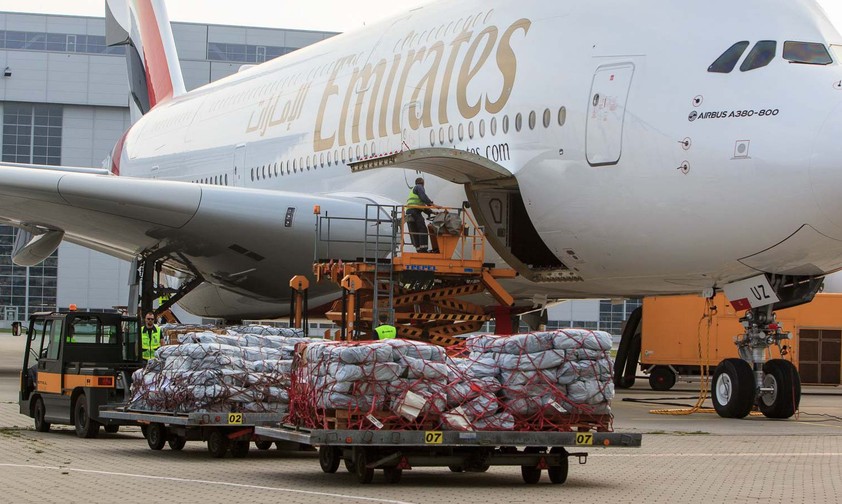 Luftfracht vor einem Airbus A380: Richtiger Frachter A380F wurde nie realisiert.
