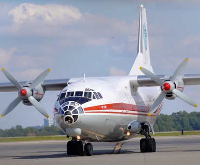 Wie ukrainische Airlines mit fast 60 Jahre alten Flugzeugen um die Welt fliegen