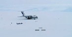 Ilyushin Il-76 landet auf neuer Landebahn in der Antarktis