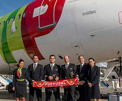 Der richtige Siegerflieger ist der A319 mit dem Kennzeichen CS-TTJ.  Das Flugzeug trägt den Taufnamen Eusébio.