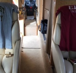 Uni-Tour im Privatjet: Zehn Flugstunden sind ab 57.000 Dollar zu haben.