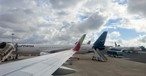 Lufthansa-Flugzeug am Flughafen Lissabon: Lufthansa Group steigt bei TAP ein.