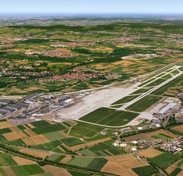 Blick auf den Flughafen Stuttgart: Bauchlandung sorgte für Ausfälle.