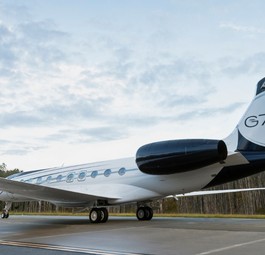 Die Gulfstream G700 am Boden: Sie kann schon alleine rollen.