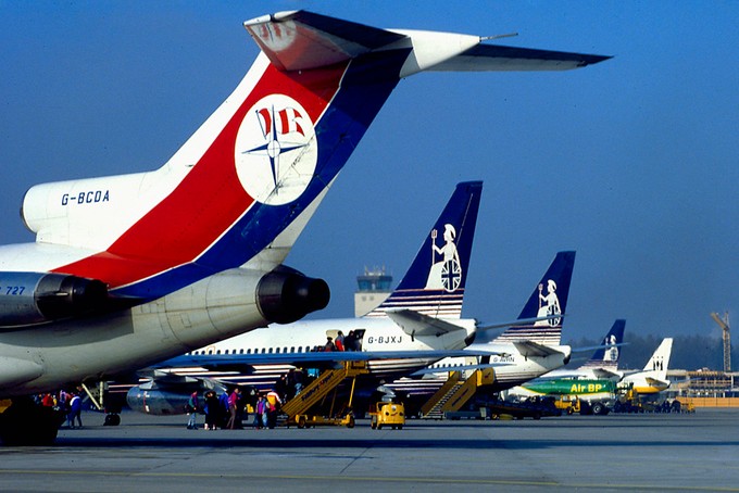 Engländer-Samstage: Flieger von Dan-Air und Britannia Airways in Salzburg.