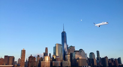 Airbus A350 in Farben von United über New York: Wird wohl keine Realität.