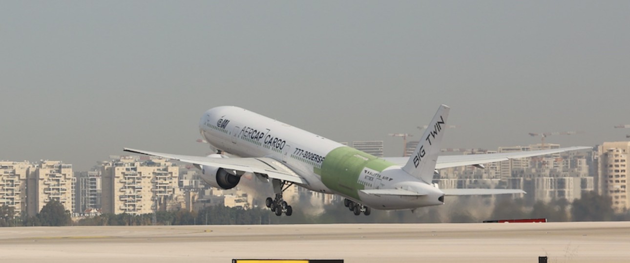 Boeing 777-300 ERSF: Bald im Einsatz.