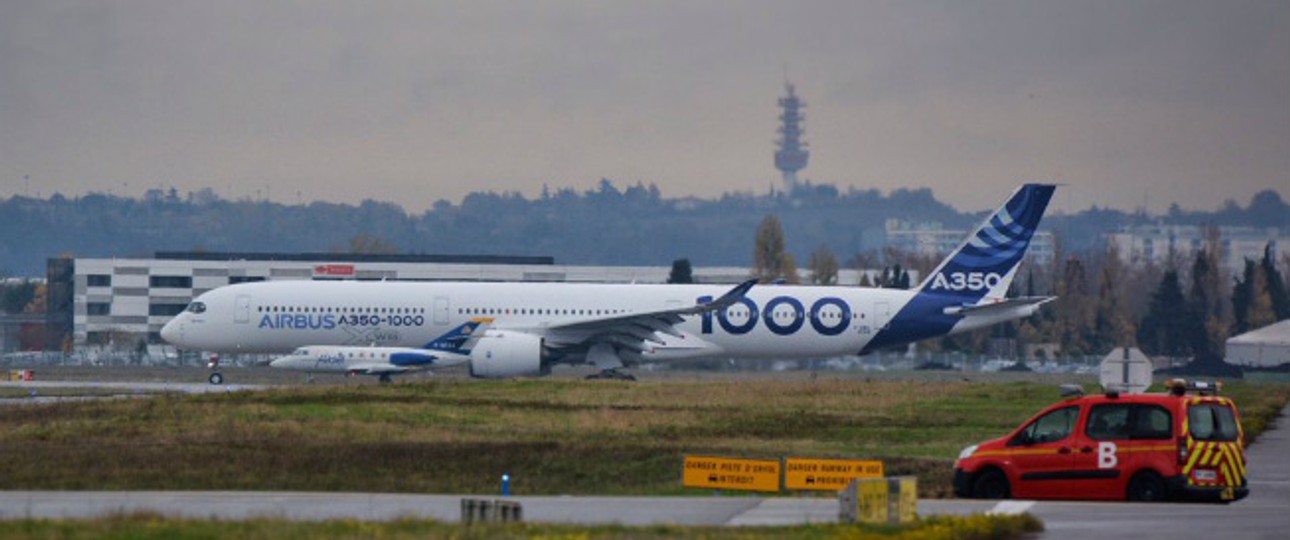 Der A350-1000 mit der Seriennummer 059 vor dem Start.