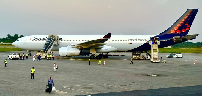 Auf Langstrecken setzt Brussels Airlines auf Airbus A330. Sie haben 30 Business-Class-Sitze.