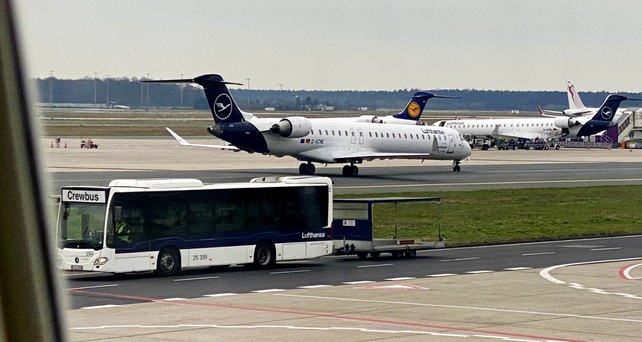 d acne bo,bardier crj 900 lufthansa cityline fra