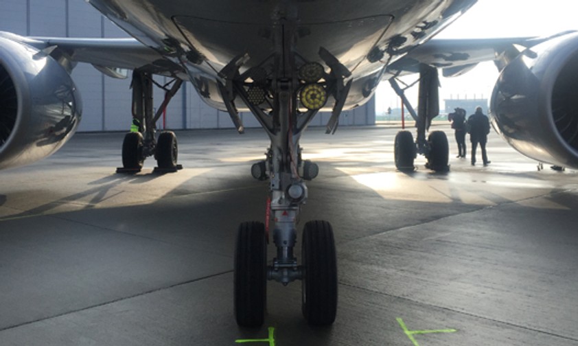Fahrwerk eines Airbus A320 Neo: Auch neue Flugzeugtypen treiben das Wachstum voran.