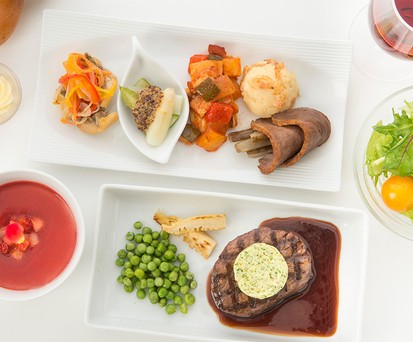 Menü von Shinobu Namae: Sterneessen für Fluggäste.