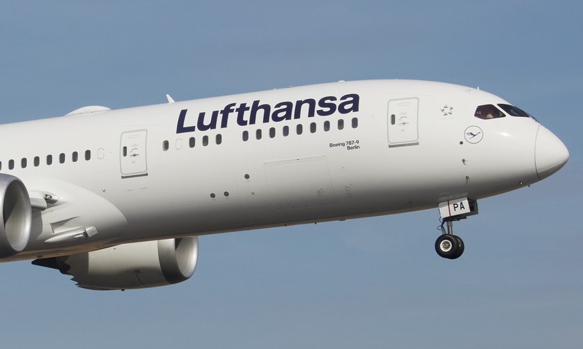 lufthansa boeing 787 9 berlin