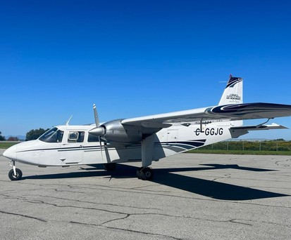 Britten-Norman BN-2 Islander von Montmagny Service: Die Airline fliegt täglich Schulkinder.