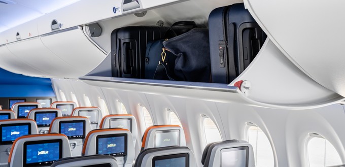 Zudem wirbt Jetblue mit mehr Platz für Handgepäck als in ihren Embraer E190.