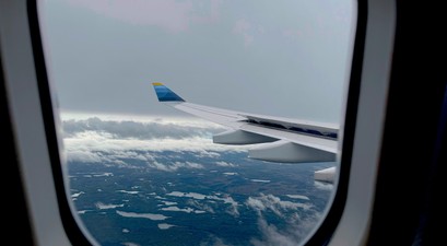 Blick aus einem Airbus A330 von Discover: Künftig blickt man auch mal auf ein Sharklet.