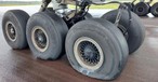 Fahrwerk der Boeing 777 von KLM: Landung mit Komplikationen.