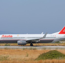 Eine Boeing 737-800 der damaligen Austrian-Tochter Lauda Air im Jahr 2009: Stellt auch die Ryanair-Tochter Lauda auf Boeing um?