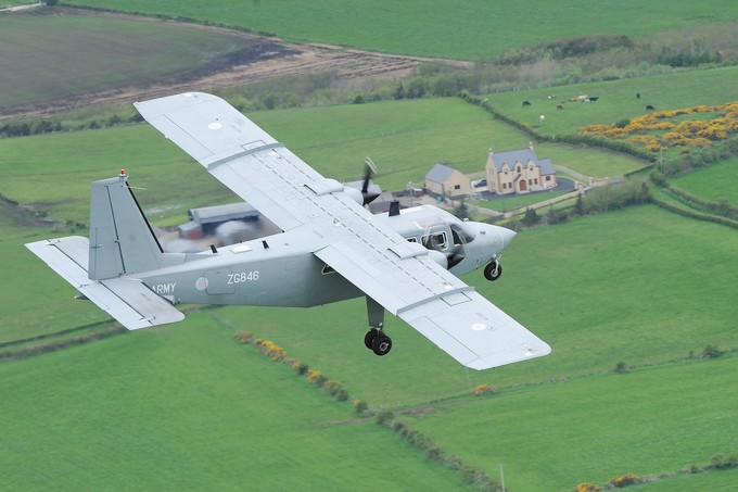 Die Royal Air Force setzte ihre Britten-Norman Defender 4000 für Überwachungsflüge ein.