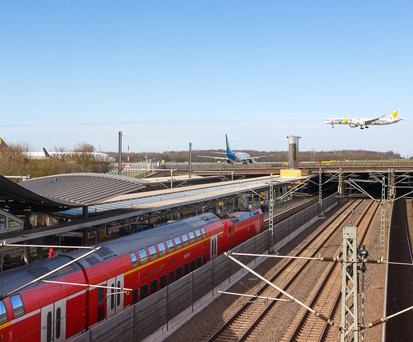 Zug zum Flug: Mit den richtigen Zugverbindungen könnte man Zubringerflüge überflüssig machen.