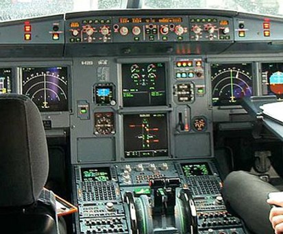 Cockpit eines Airbus A319: Farben sind wichtig.