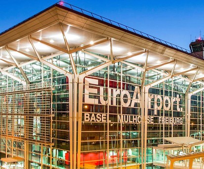 Der einzige Flughafen der DACH-Region, der auf Stufe 4 fast klimaneutral  arbeitet, ist der Euroairport Basel-Mulhouse-Freiburg.