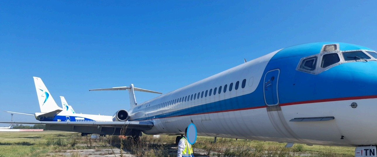 Die MD-82, ehemals von Tend Air.