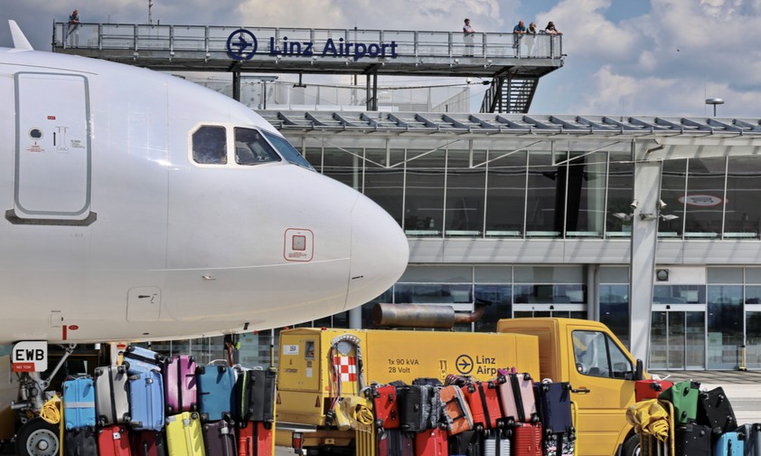 flughafen linz