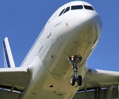 Airbus A319 von Air France: Zwei Strecken fallen weg.