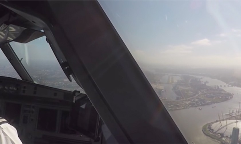 London City einmal aus der Cockpit-Perspektive