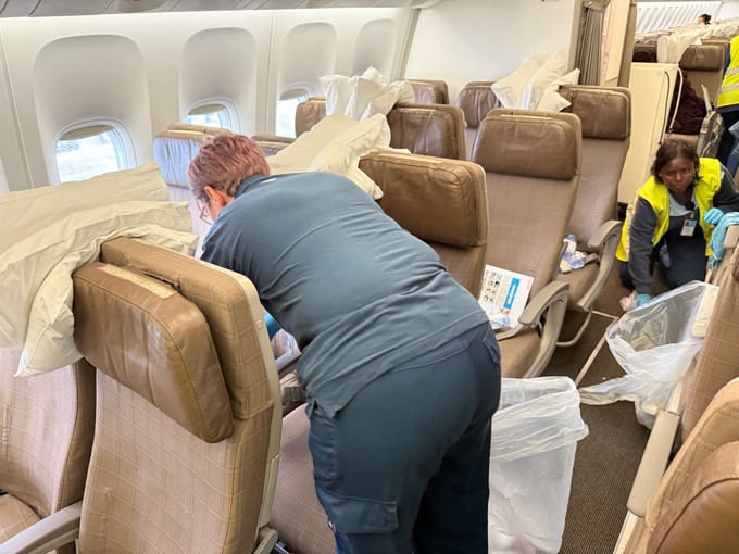 Was nicht entsorgt wird, sind persönliche Gegenstände. Diese werden gesammelt und an das Fundbüro weitergeleitet.