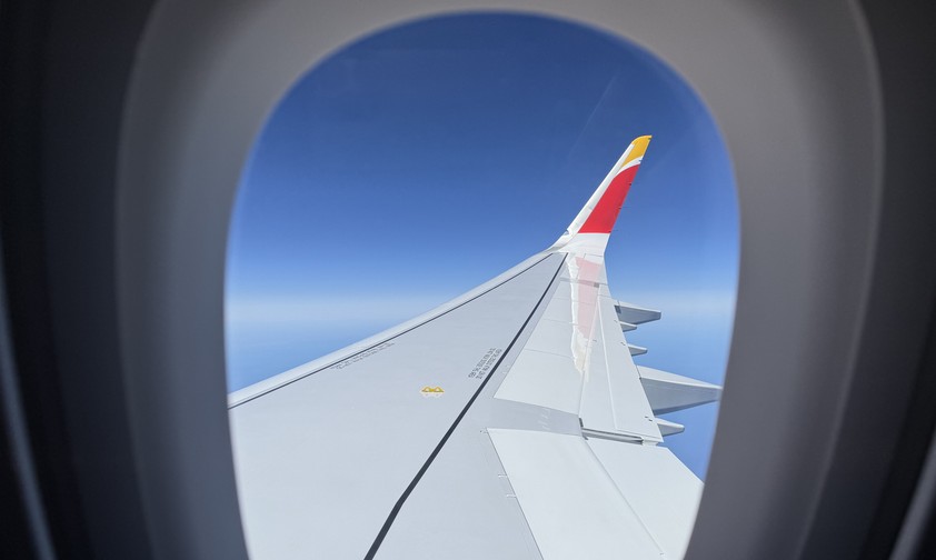 Blick aus dem Fenster: Mit dem Airbus A321 XLR über dem Nordatlantik.