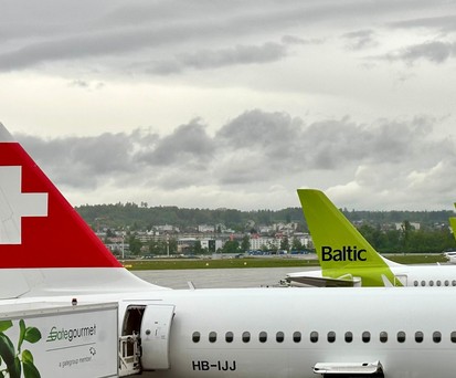 Flugzeuge von Air Baltic und Swiss in Zürich: Künftig wohl seltener gemeinsam zu sehen.
