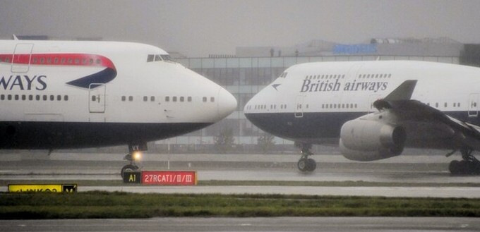 Die letzten beiden in Heathrow stationierten Boeing 747-400 von British Airways vor ihrem letzten Abflug.