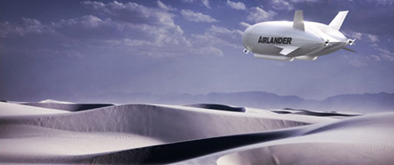 Einen Rekord hat der Airlander auf sicher: Er ist das längste Fluggerät der Welt. 92 Meter ist er lang und damit acht Meter länger als der Transporter Antonow An-225.