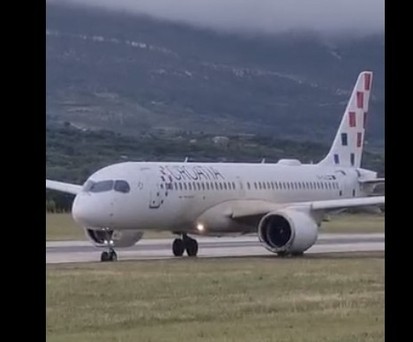 Der Airbus A220 von Croatia Airlines: In Split von der Piste abgekommen.