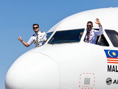 Piloten von Air Asia: Künftig sollen sie viel weiter fliegen.